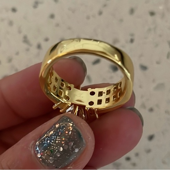 Gorgeous multi carat gold plated faux diamond ring wms sz 8 3/4 ish - Picture 8 of 13